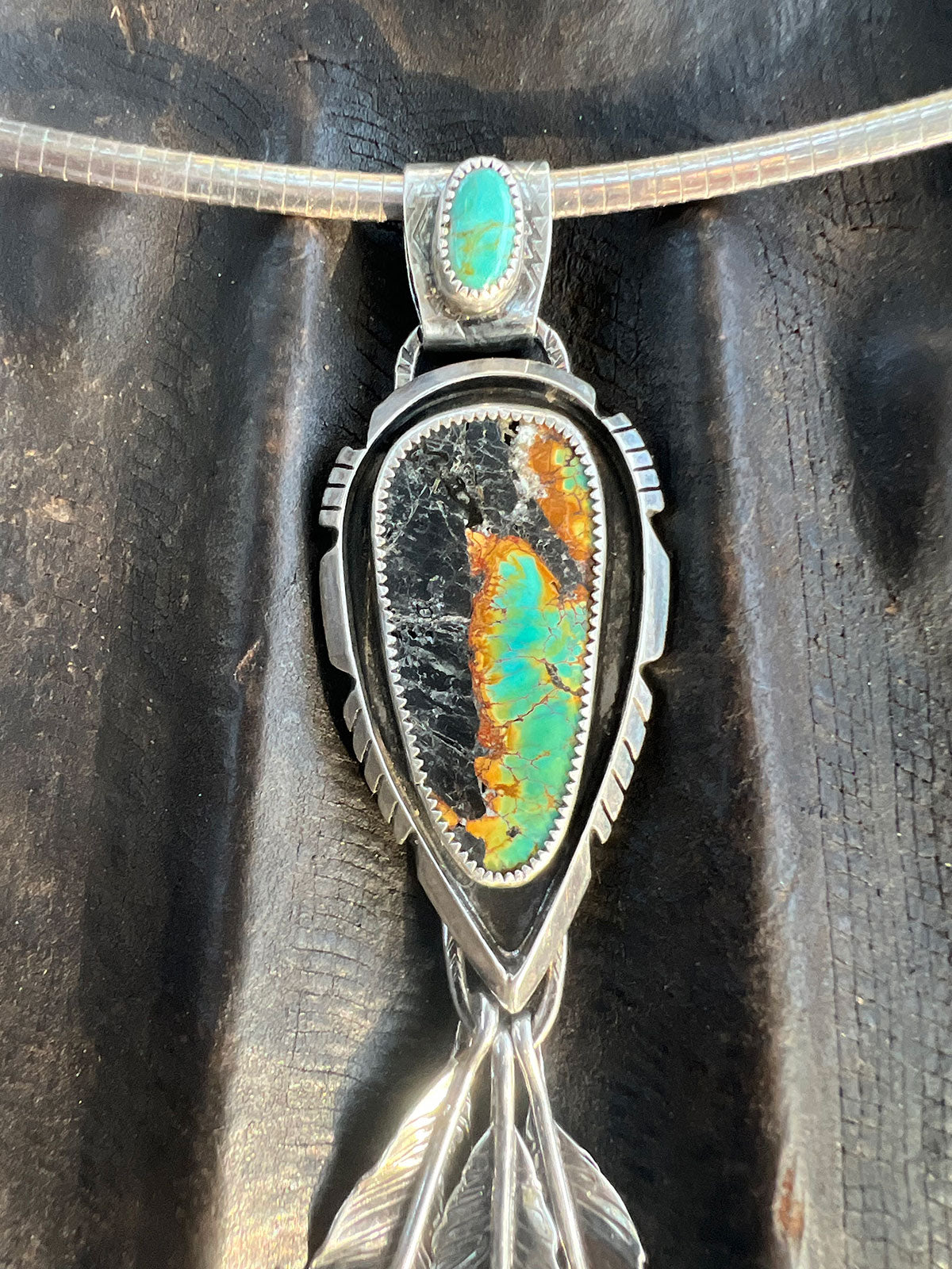 Arrow 3 Feathers Pendant Blackjack Turquoise Fire and Ice