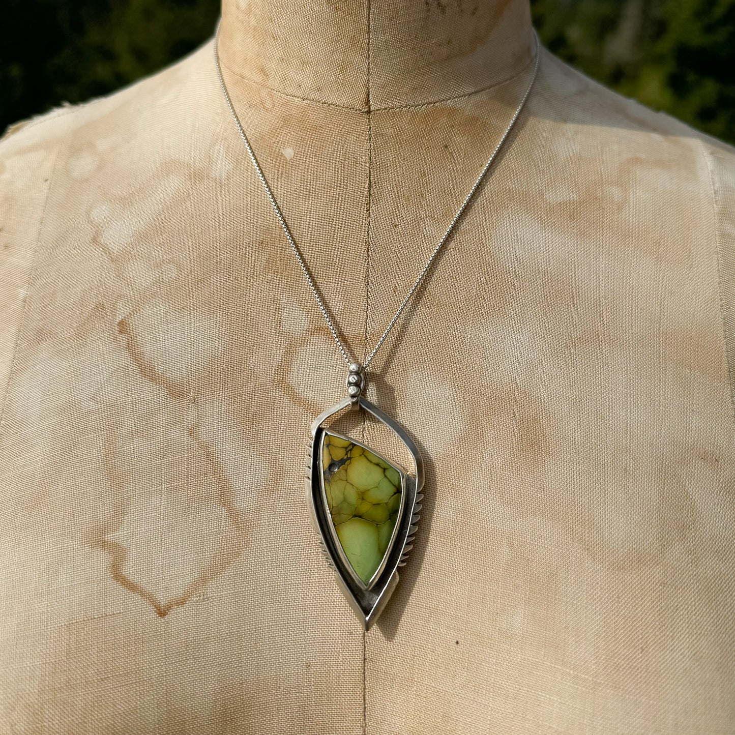 Pendant Hubei Turquoise Geometric Arrow