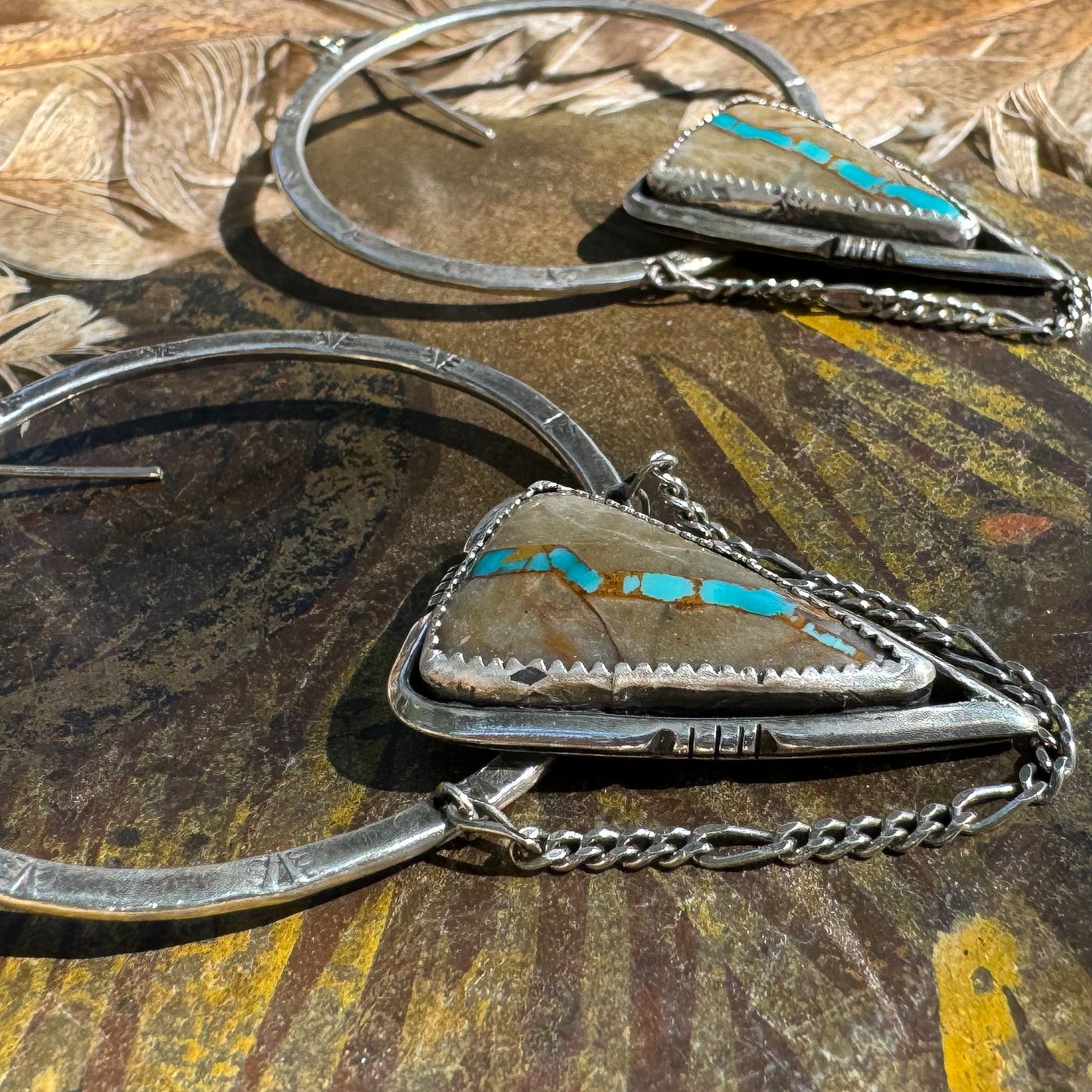 Earrings Royston Ribbon Hand-cut Arrow Hoop with Chain